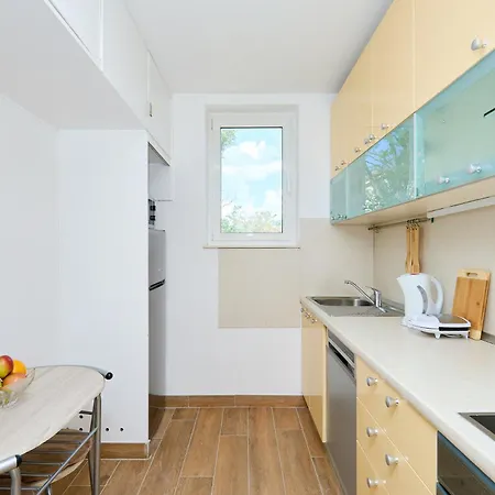 Apartment Mins *