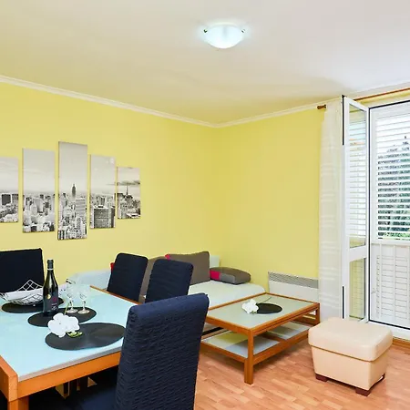 Apartment Mins